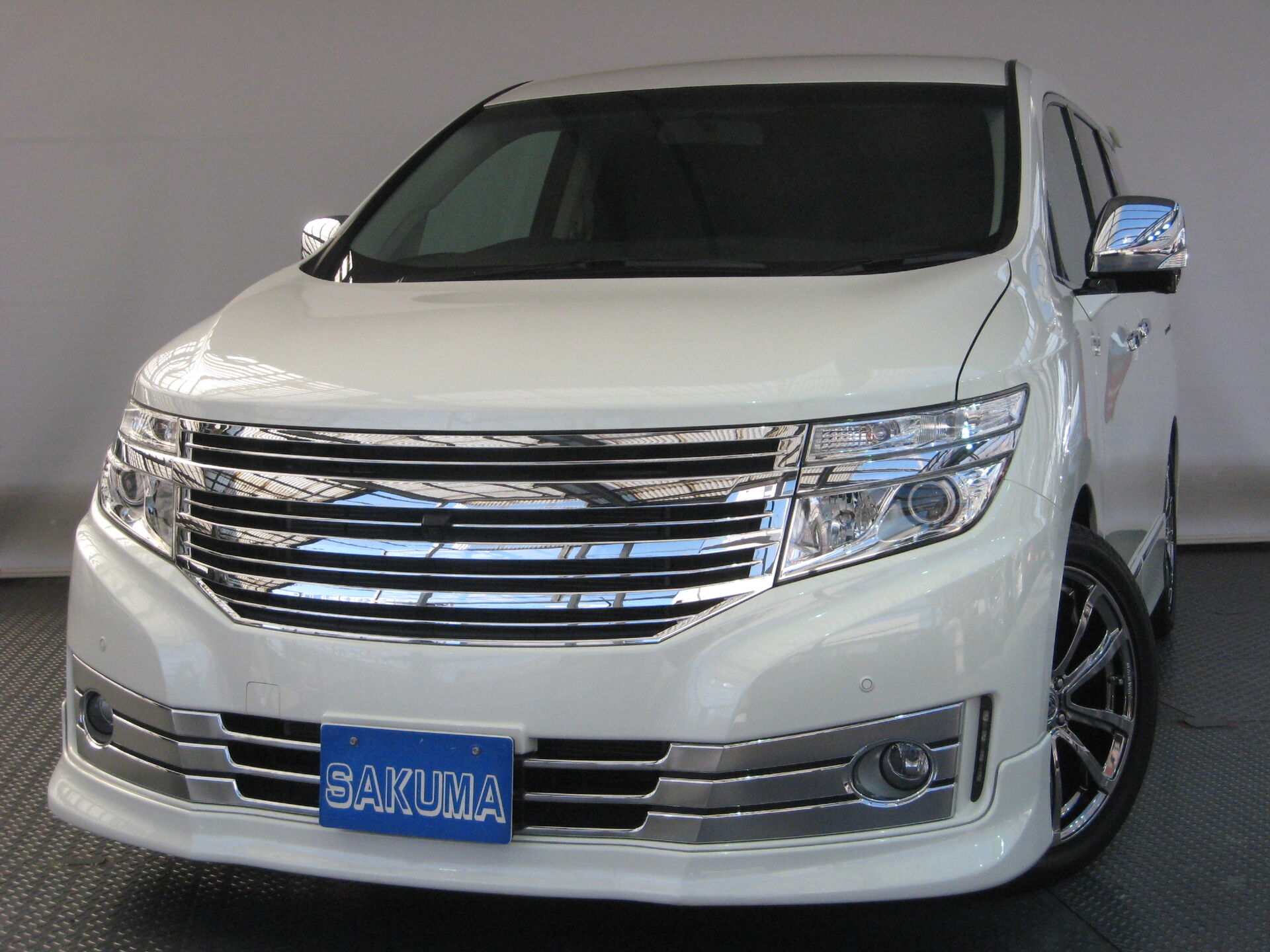 千葉 市川 中古車 H22エルグランド3 5ライダー黒本革マニュアルシート ブログ